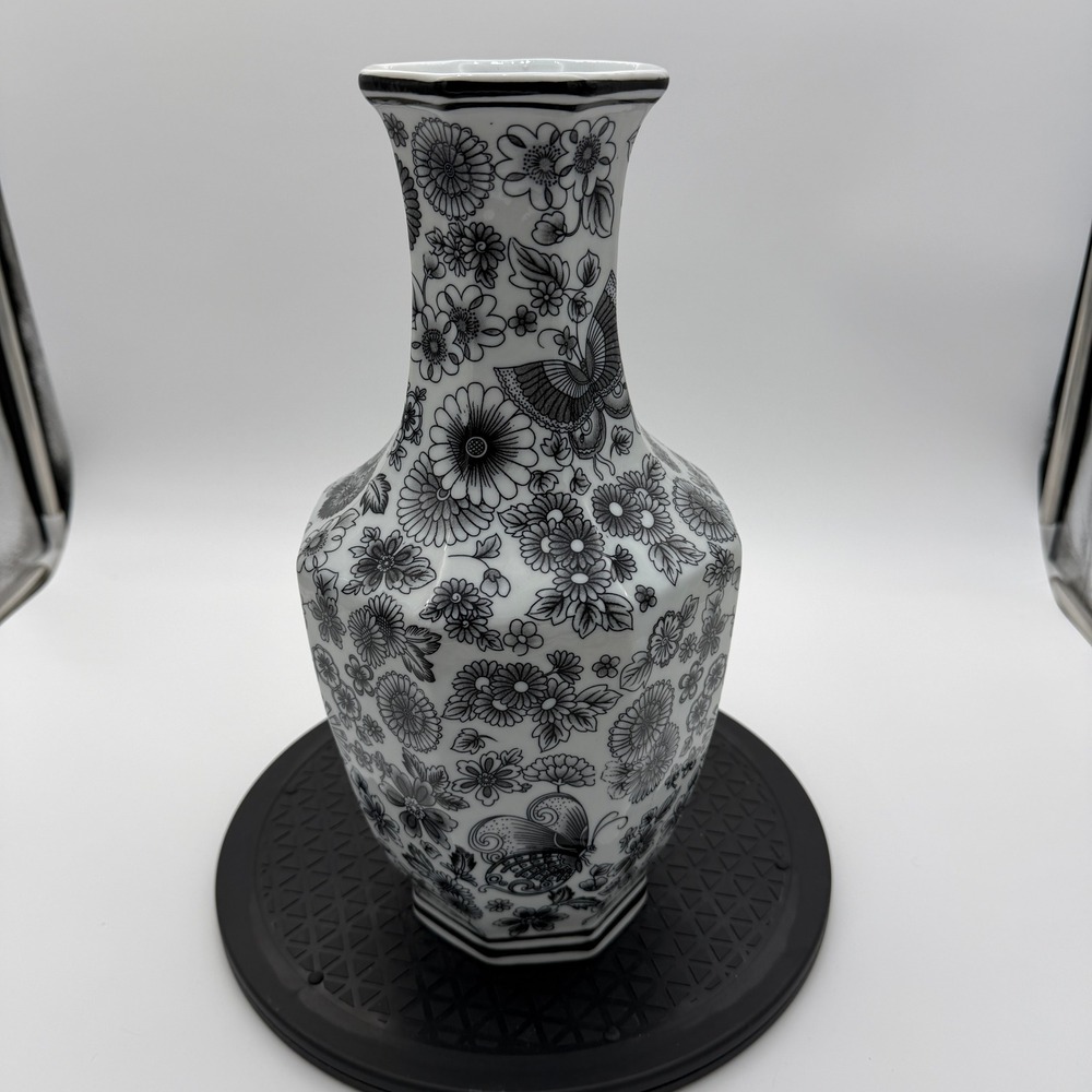 CHINOSERIE Black & White Floral Butterfly Octagonal Ceramic Vase